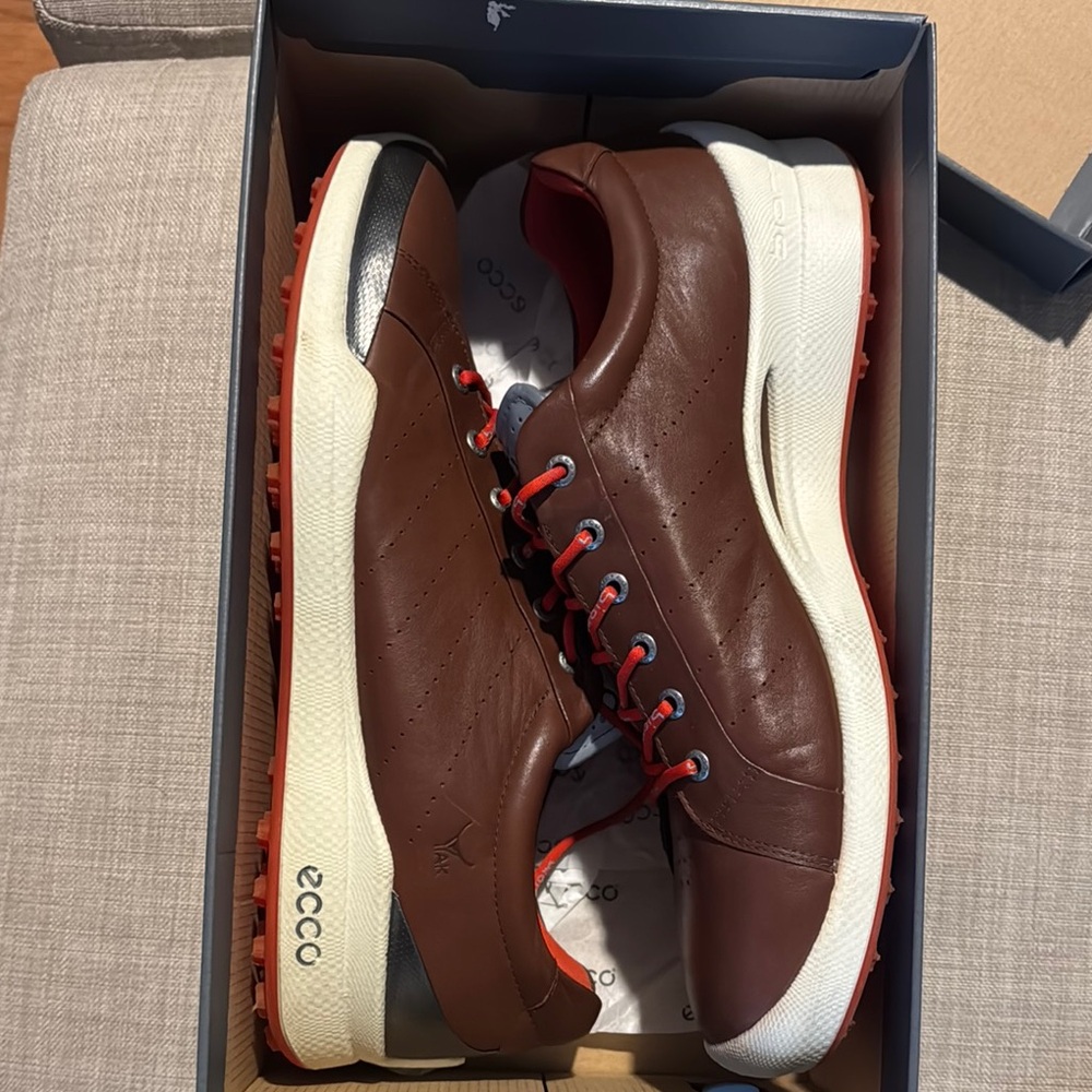 ECCO Men's Brown Leather Golf Shoes
